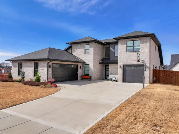 4206 S 87th Pl, Bentonville, AR 72713
