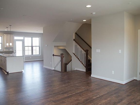 5th image of 14247 Travilah Rd