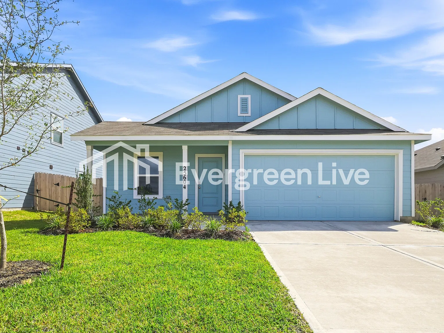 4 bed, 2.0 bath, 1667 sqft, $1,595 — Photo 1
