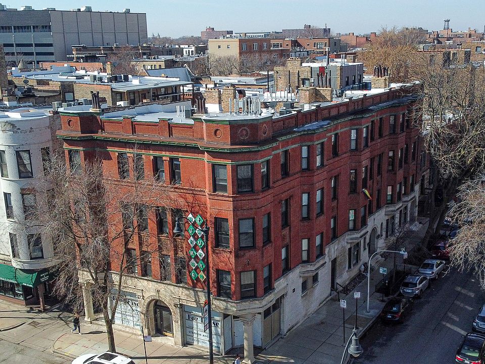 1st image of 2914 N Broadway St #30