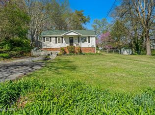 6010 Oak Rd, Knoxville, TN 37912