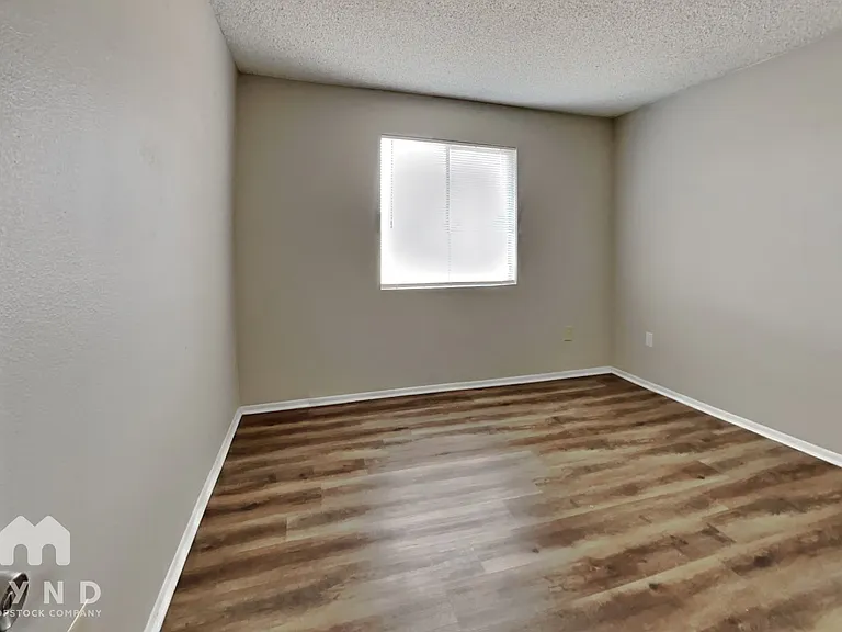4102 W Camino Acequia — Photo 16