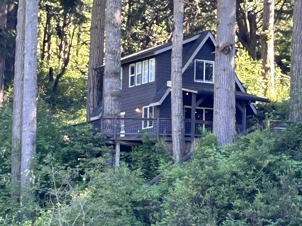 3747 S Ten Mile Lake, Lakeside, OR 97449