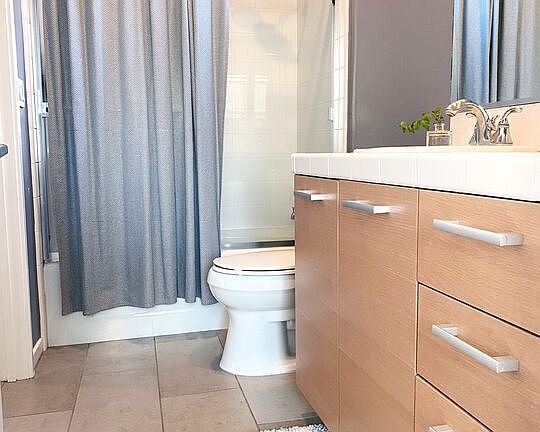 4th image of 6581 Seabluff Dr #11
