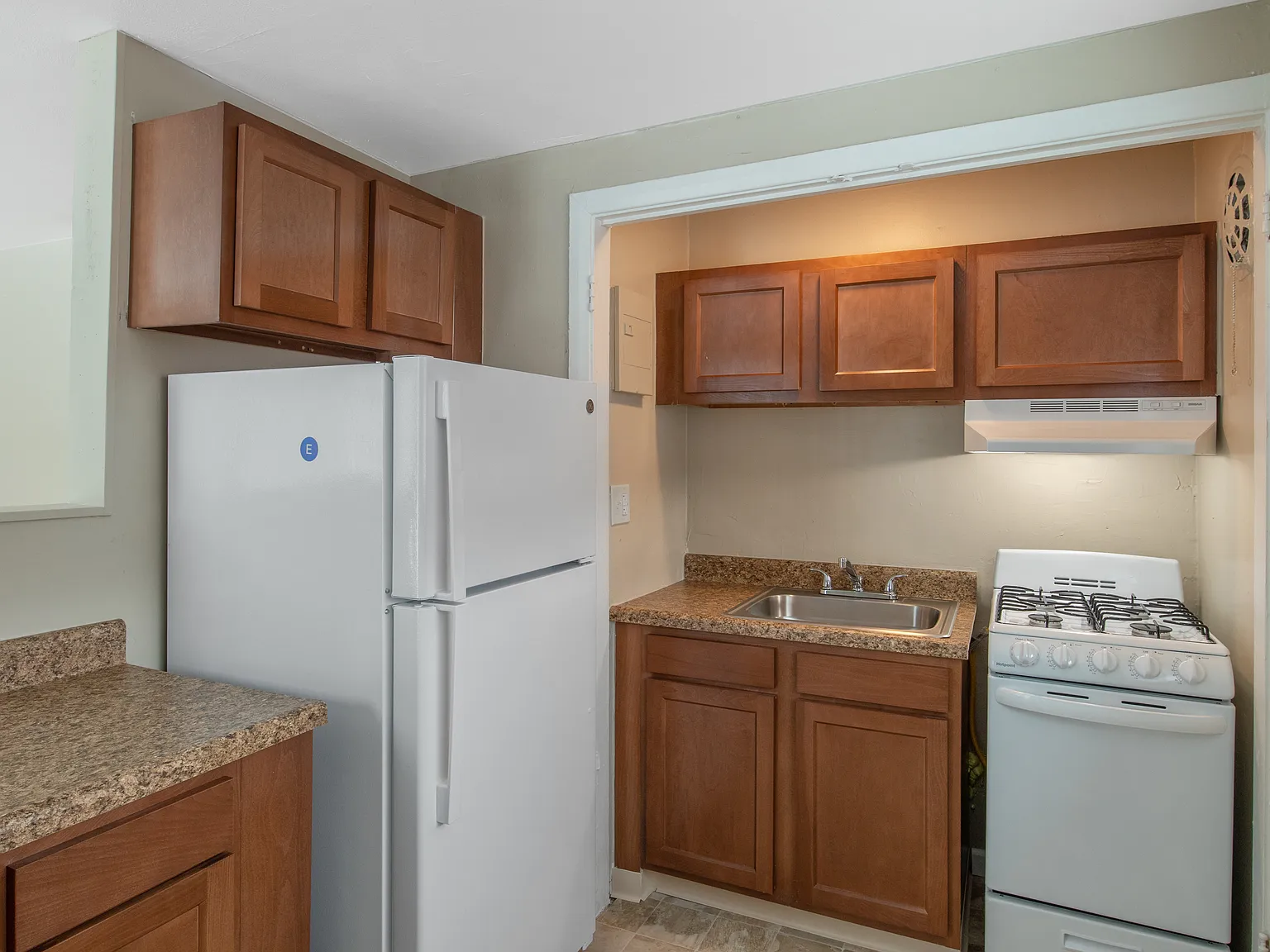 Grant Village Apartments — Photo 4