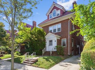 6906 Dartmouth St, Forest Hills, NY 11375