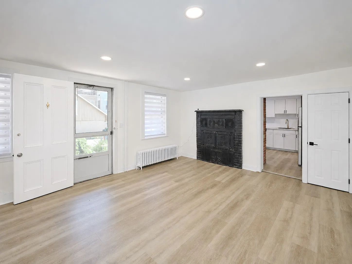 2 bed, 1.5 bath, 1100 sqft, $3,290 — Photo 4