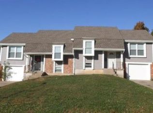 5920 Westridge Rd, Kansas City, MO 64133