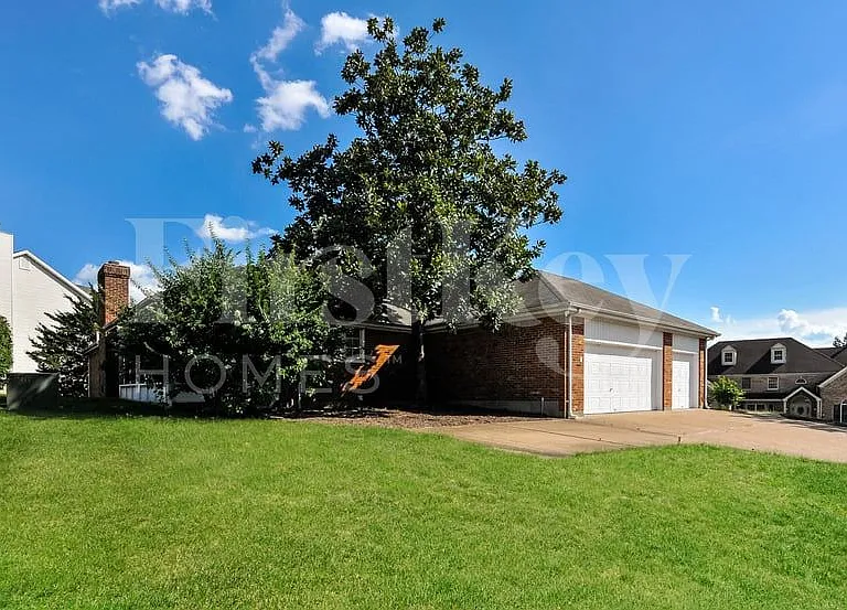 9777 Gerald Dr — Photo 15