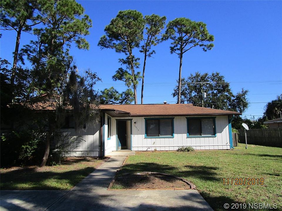 1st image of 2913 India Palm Dr