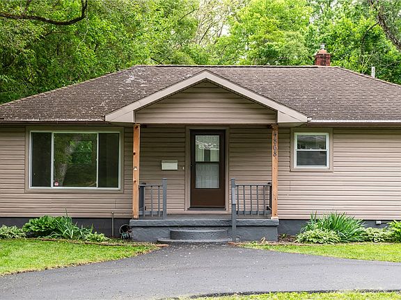 3rd image of 4868 Goodyear Dr