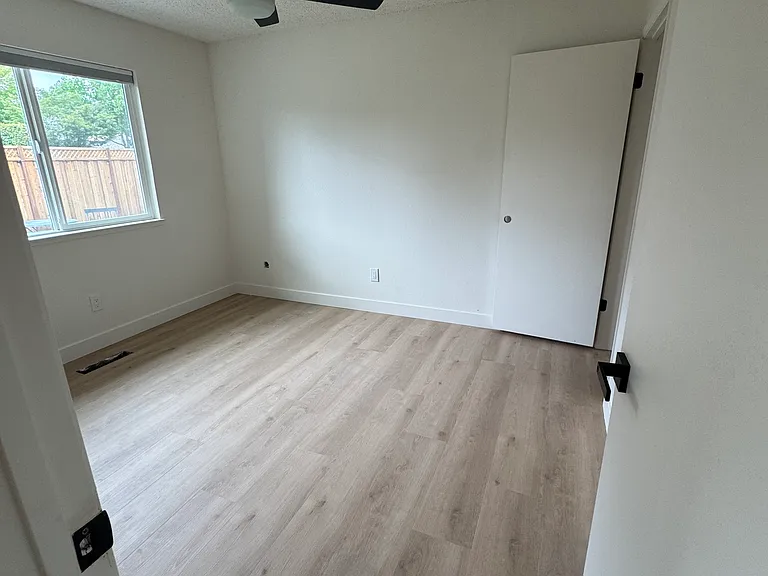 1105 Lanewood Way — Photo 19