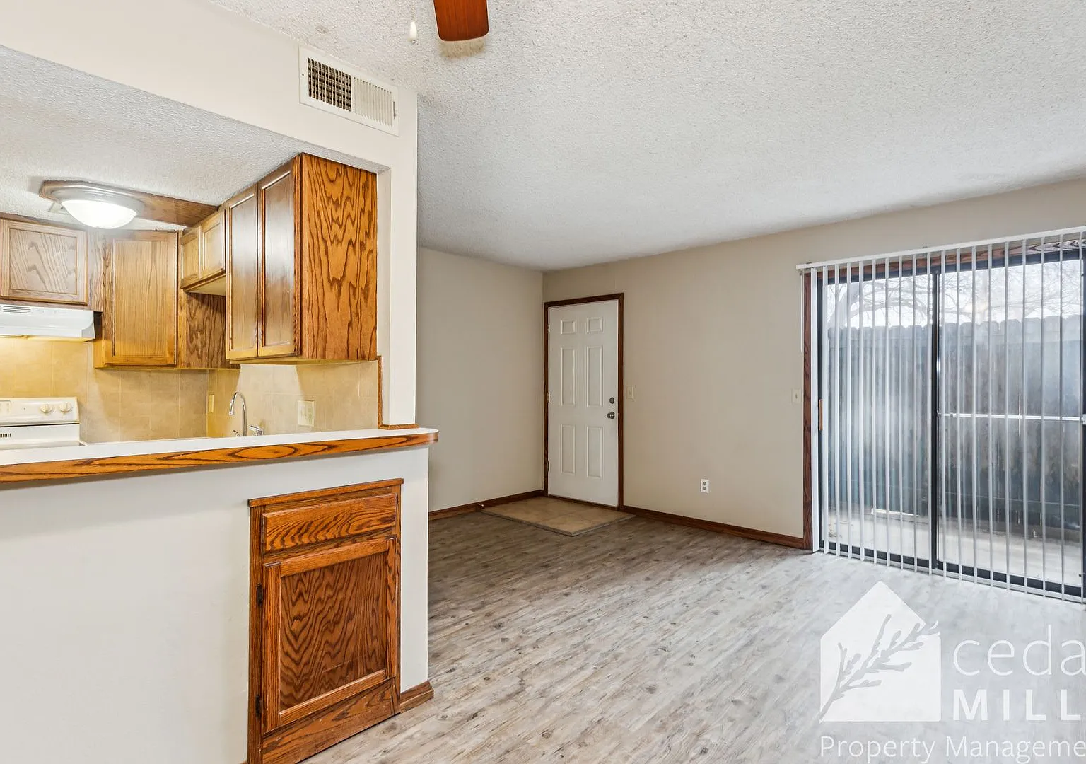 Stone Edge Apartments — Photo 2
