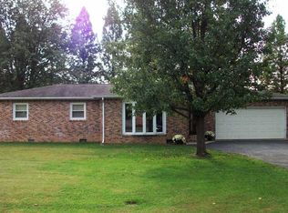 207 Eastgate Dr, Vincennes, IN 47591