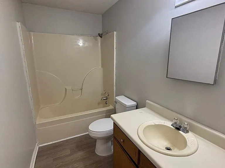 105 Wheeler Dr — Photo 7