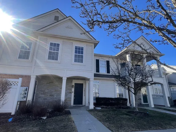 16210 Addington Dr, Walled Lake, MI 48390