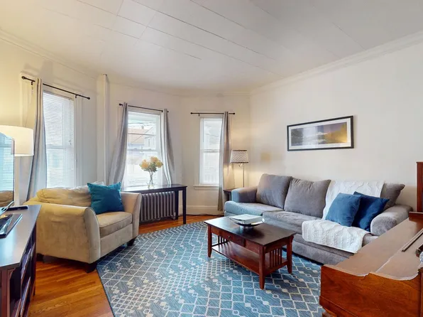 29 Montgomery St, Cambridge, MA