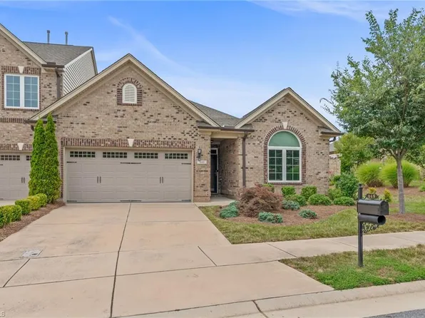 649 Piedmont Crossing Dr, High Point, NC 27265