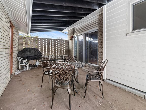 5th image of 10431 Oneida Blvd