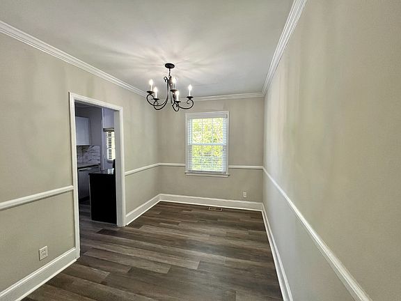 5th image of 204 N Laurel Ave APT 5D