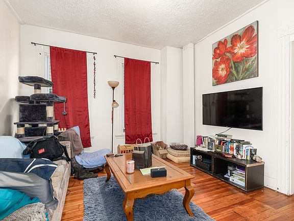 5th image of 51 Nash St