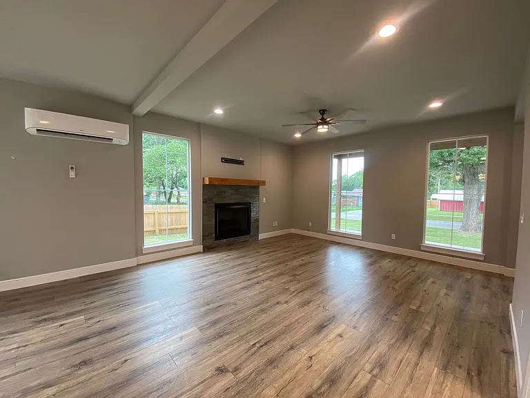 307 S Atoka Ave — Photo 7
