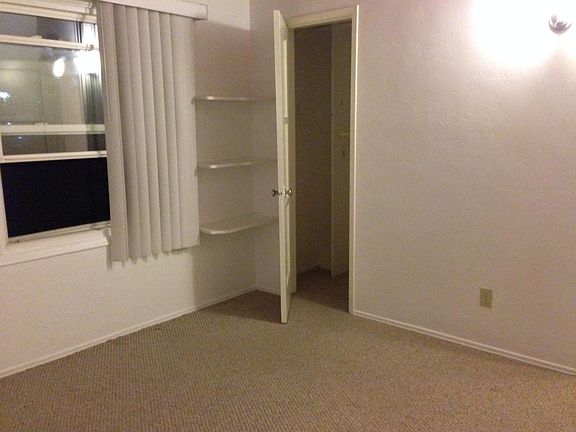 4th image of 4807 Dubois Dr