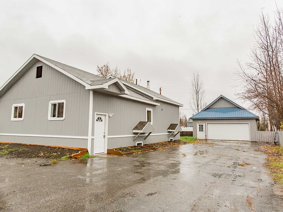 1st image of 118 E 5th Ave
