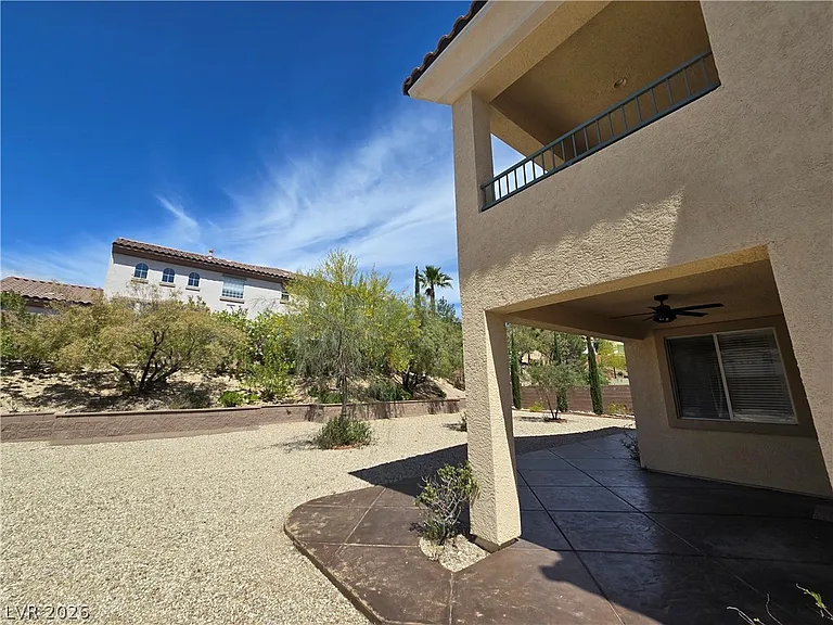 971 Armandito Dr — Photo 49