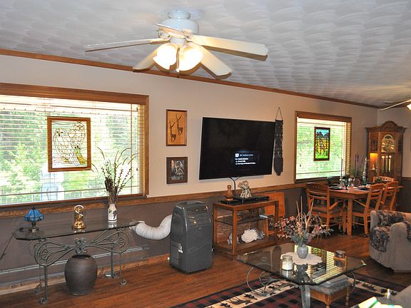 3rd image of 1151 State Highway 211