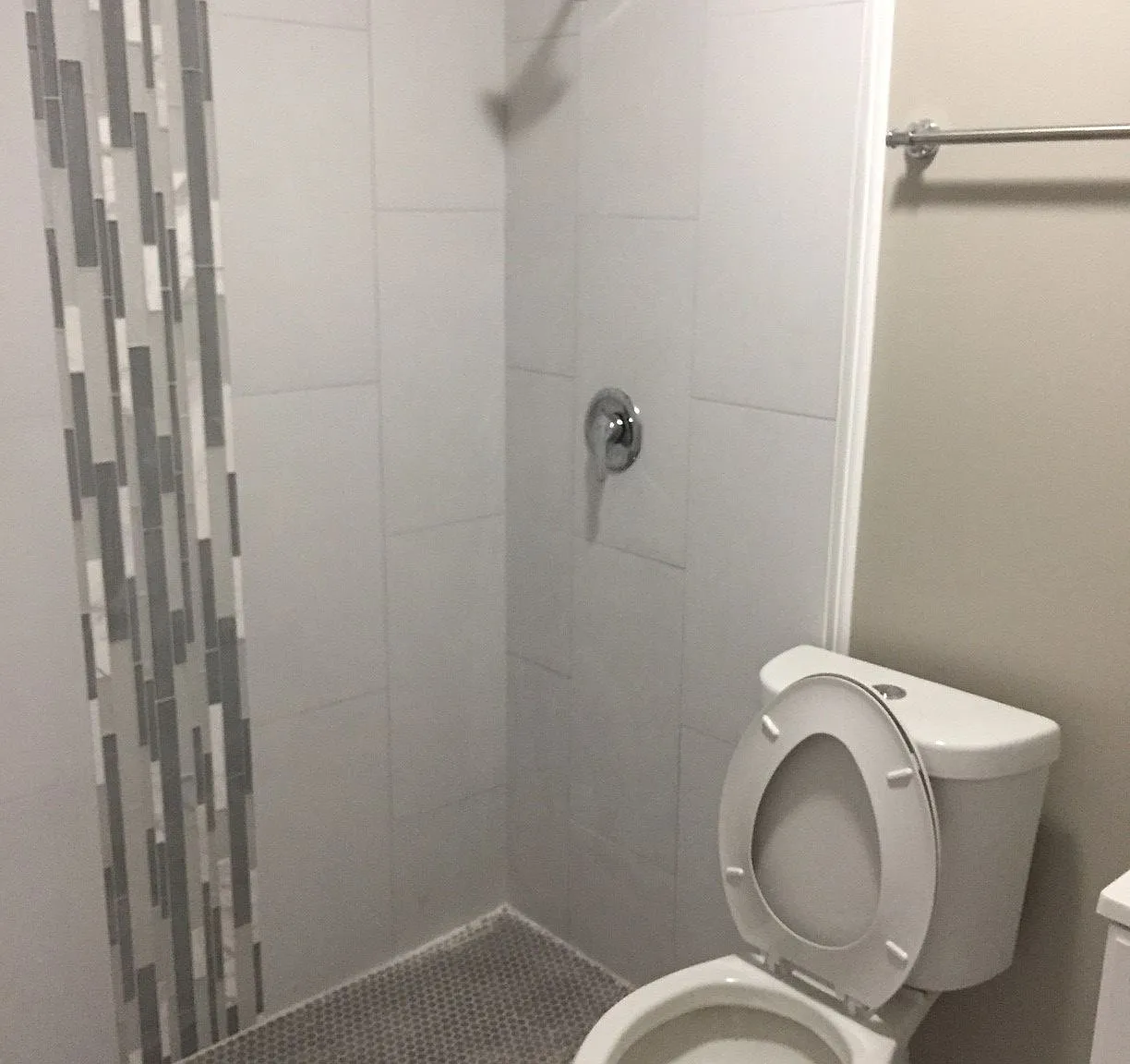 1500 NE 50TH CT - 1 — Photo 3