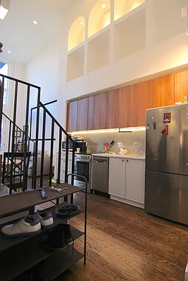 Rented by Nooklyn NYC LLC | media 31