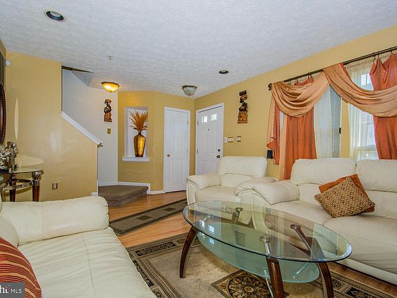 4th image of 8022 Brookmead Ct