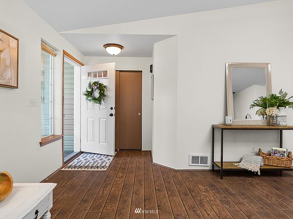 4th image of 17705 74th Street NW
