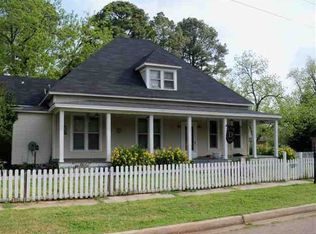 415 E Cedar St, Warren, AR 71671