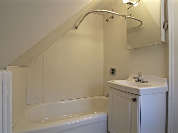 4th image of 173-177 Washington Ave #4