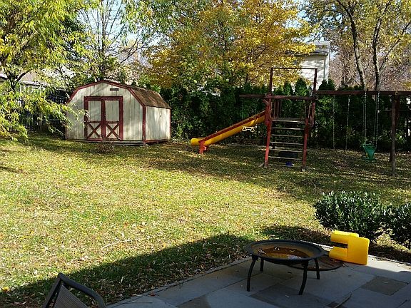 2nd image of 227 Bucks Meadow Ln