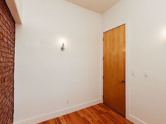 5th image of 618 Lafayette Ave APT 1