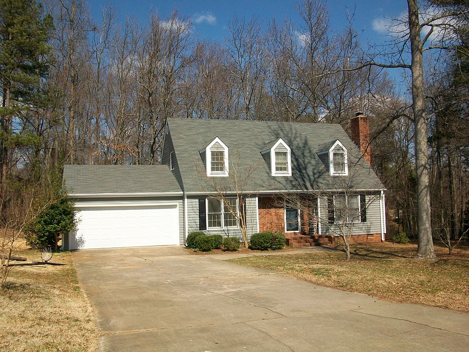 1st image of 12 Brookland Ct