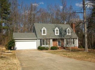 12 Brookland Ct, Spartanburg, SC 29301