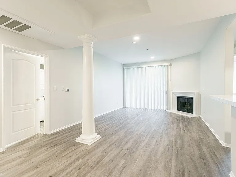 2245 Beverly Glen — Photo 51