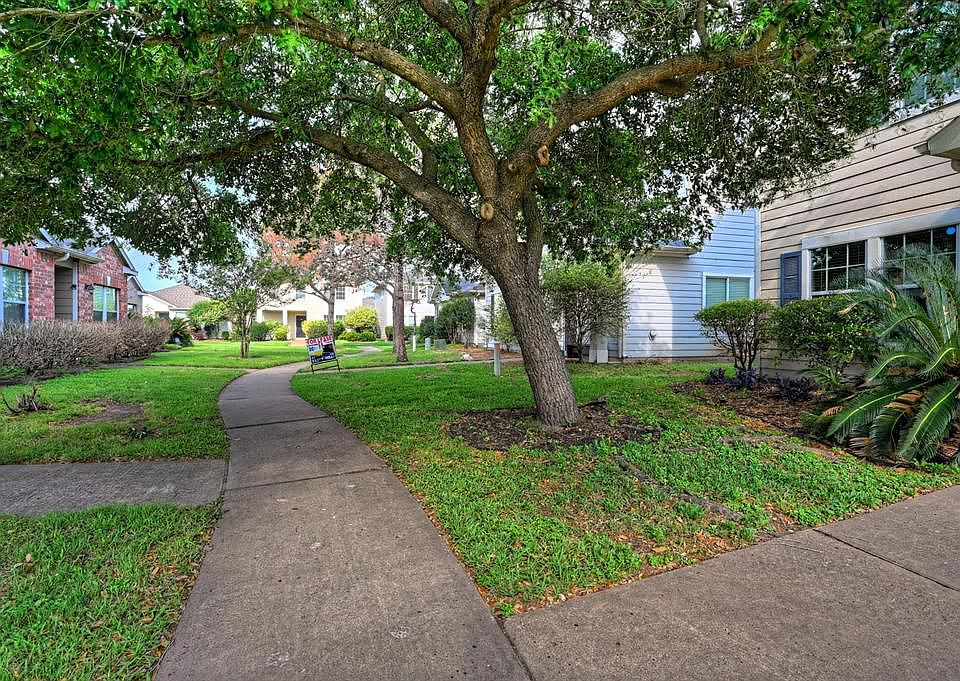 1st image of 6343 Provident Green Dr