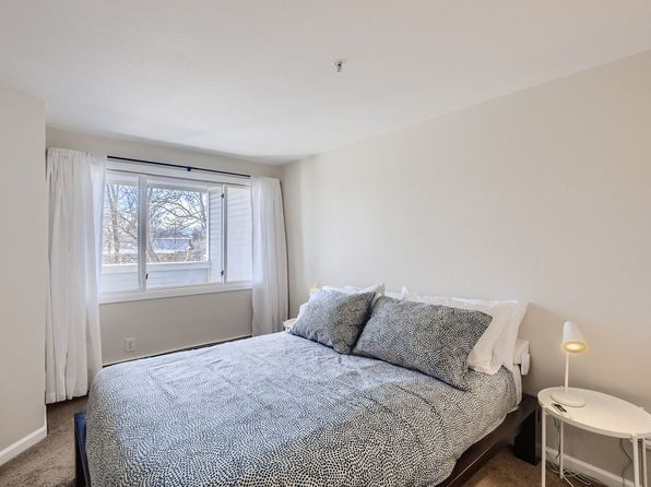 2201 Pearl St APT 122