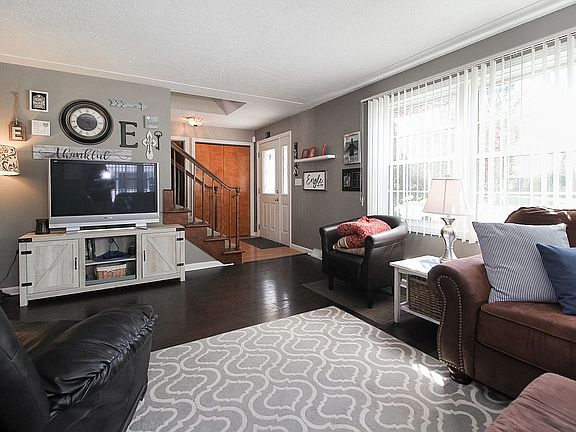 3rd image of 1616 W 37th St
