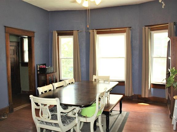 Formal dining room