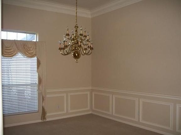 3rd image of 720 Meadow Mountain Dr