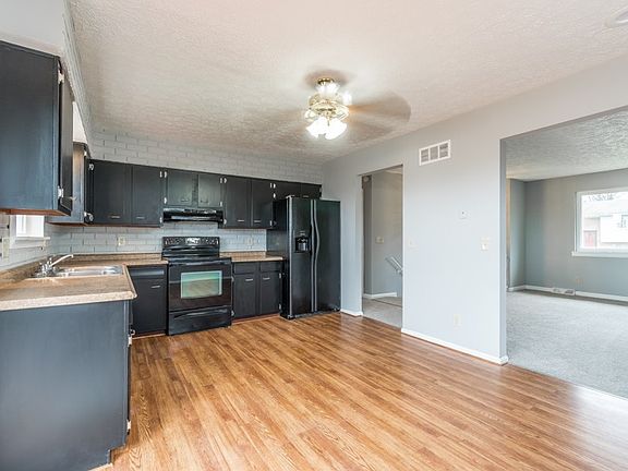 4th image of 6740 Highridge Ave
