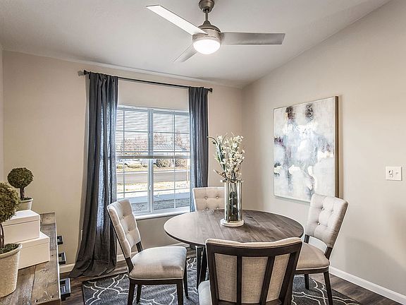 Bonus Space to Use as a Den, Dining Room or Hobby Area