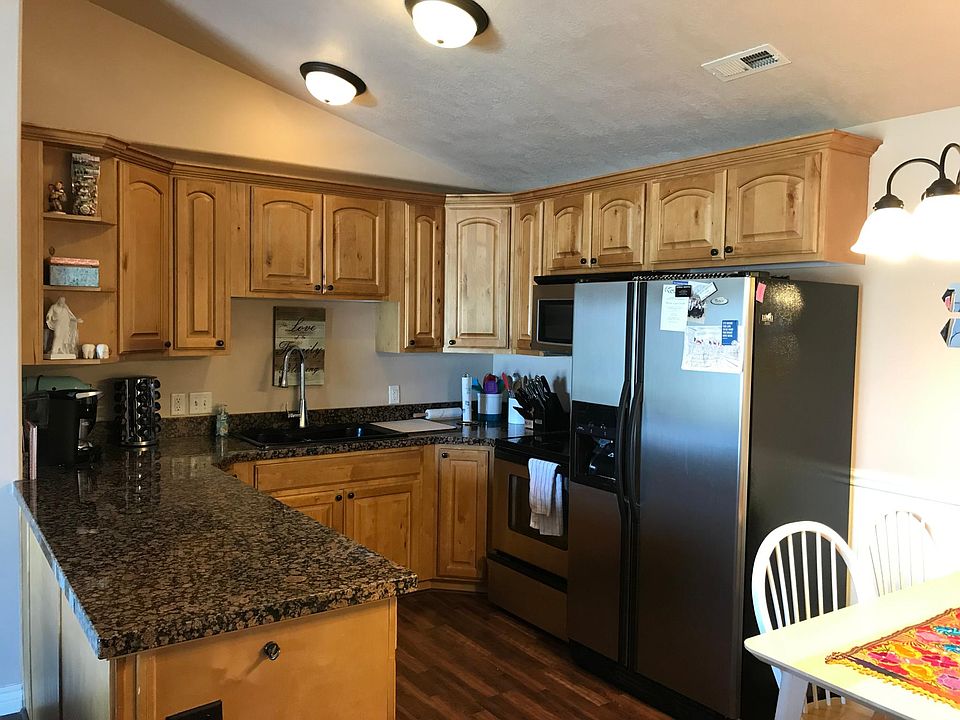 1st image of 289 S 1000 W APT 304