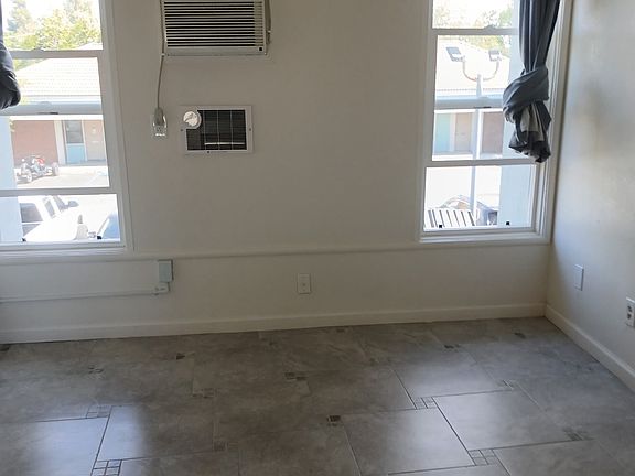 3rd image of 2602 N Fresno St APT 9